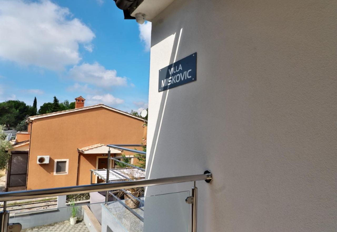 Villa Miskovic Banjole Buitenkant foto