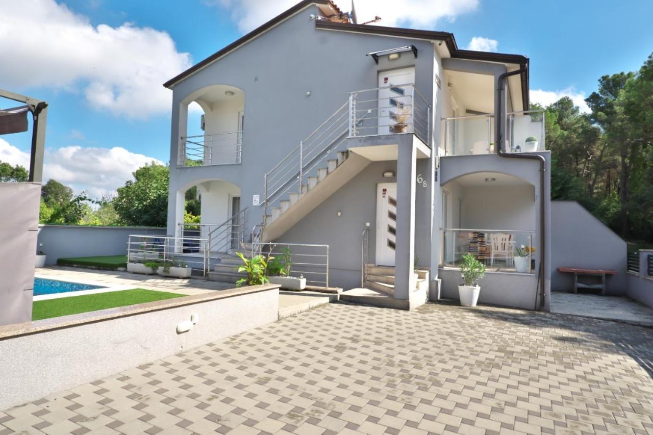 Villa Miskovic Banjole Buitenkant foto